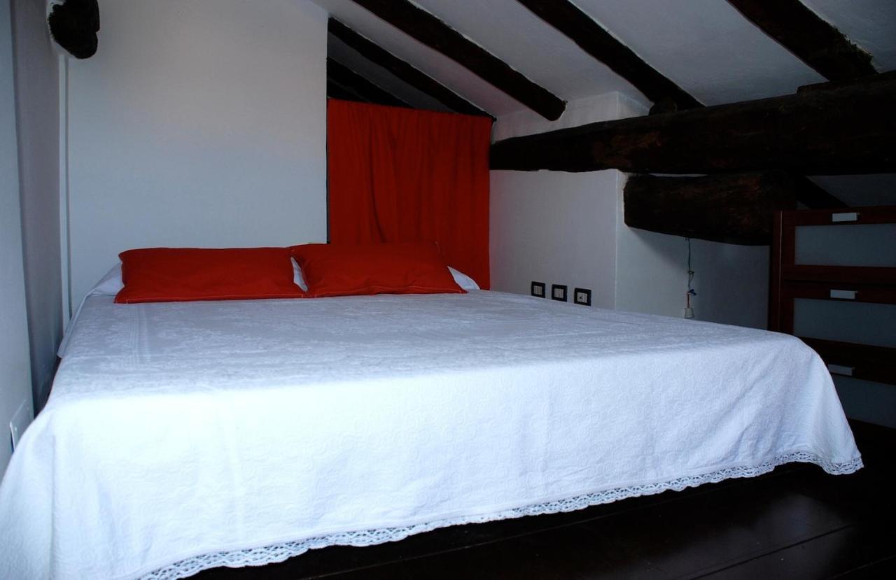 Pisolo In Citta Casa Vacanze Nel Centro Storico โบโลญญา ภายนอก รูปภาพ